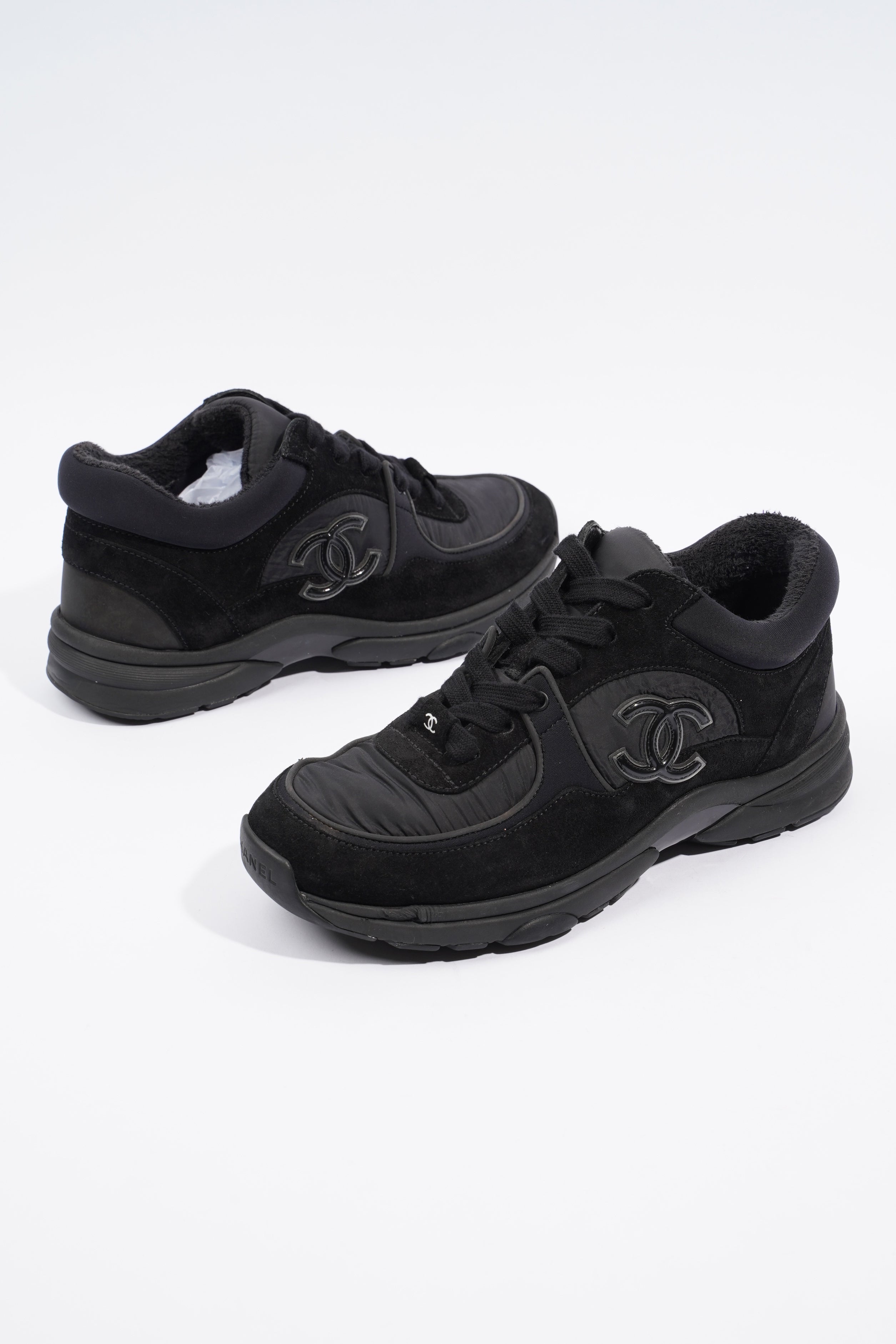 Chanel CC Runner Black Canvas EU 37 UK 4