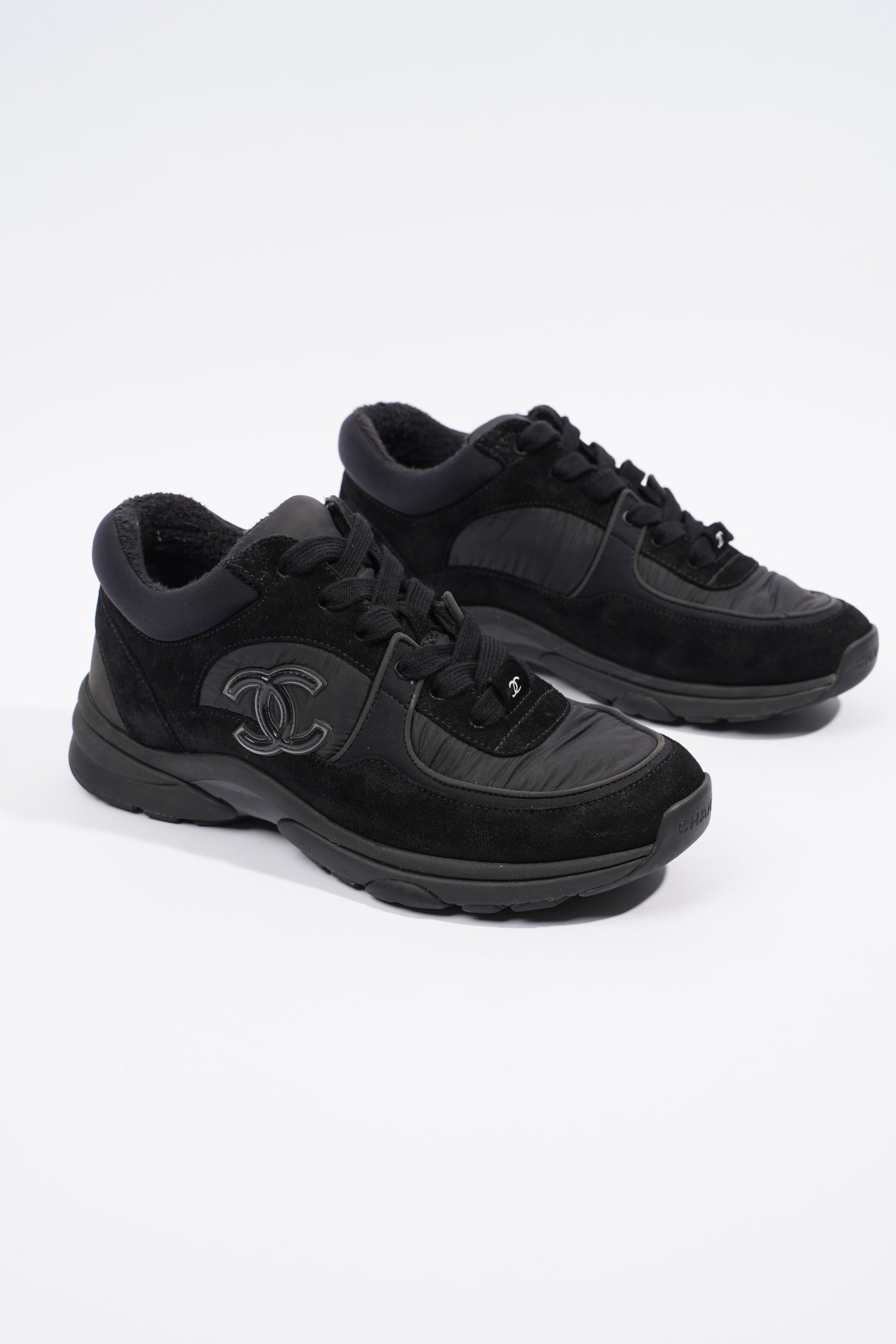 Chanel CC Runner Black Canvas EU 37 UK 4