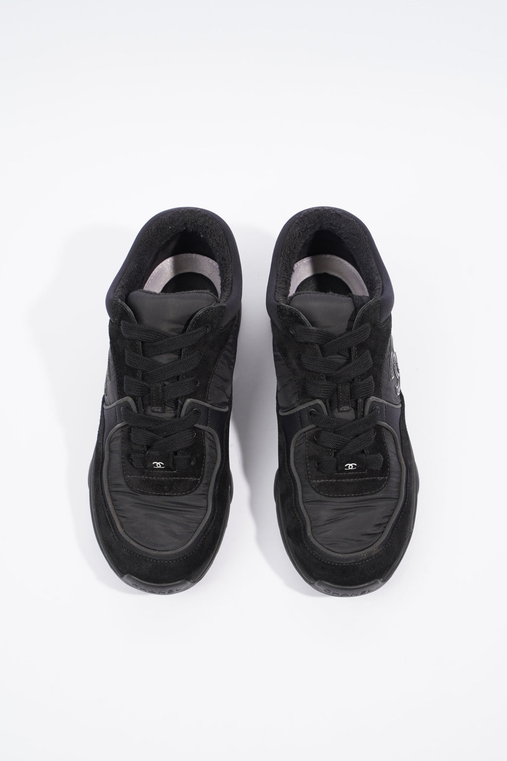 Chanel CC Runner Black Canvas EU 37 UK 4