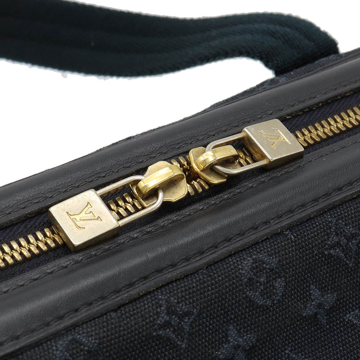 LOUIS VUITTON Mini Josephine PM Handbag M92414