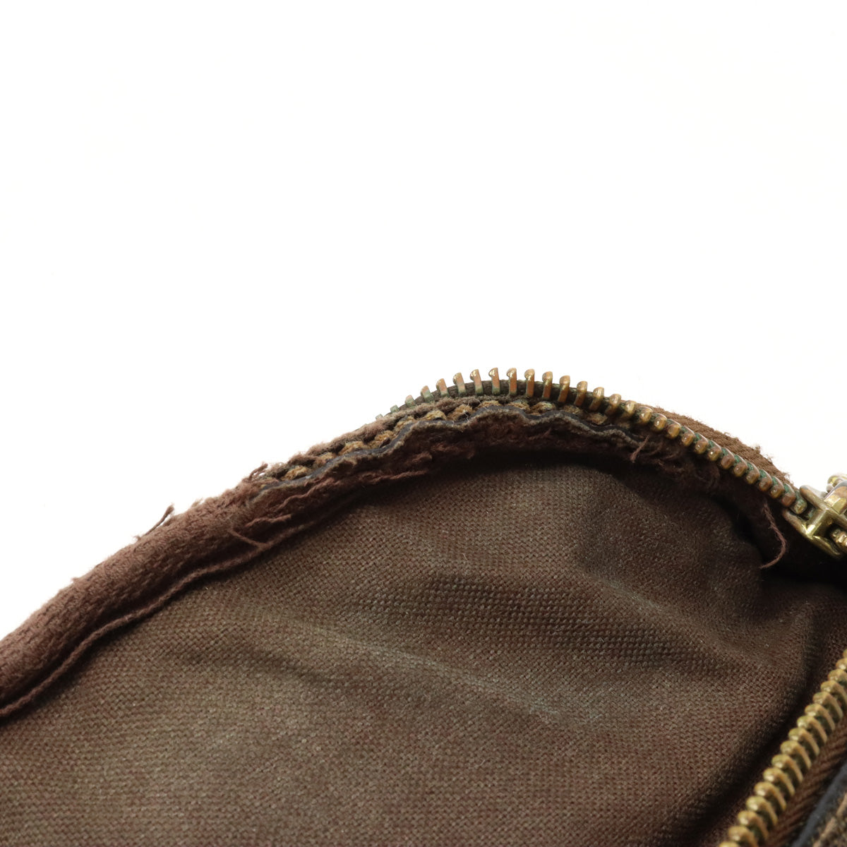 Louis Vuitton Damier Bum Bag Melville N51172