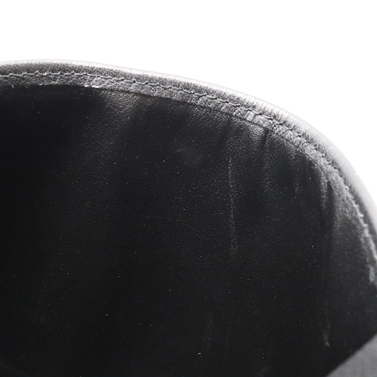 Louis Vuitton Monogram Mahina Portefeuille Amelia M95549
