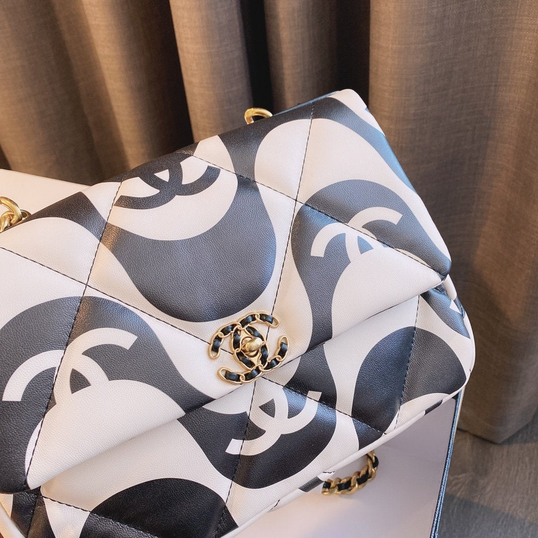 Designer Handbags Chanel 059