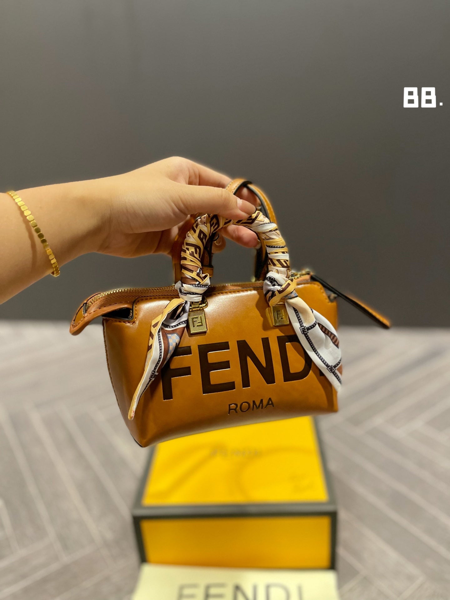 Luxury  Bags Fendi 270
