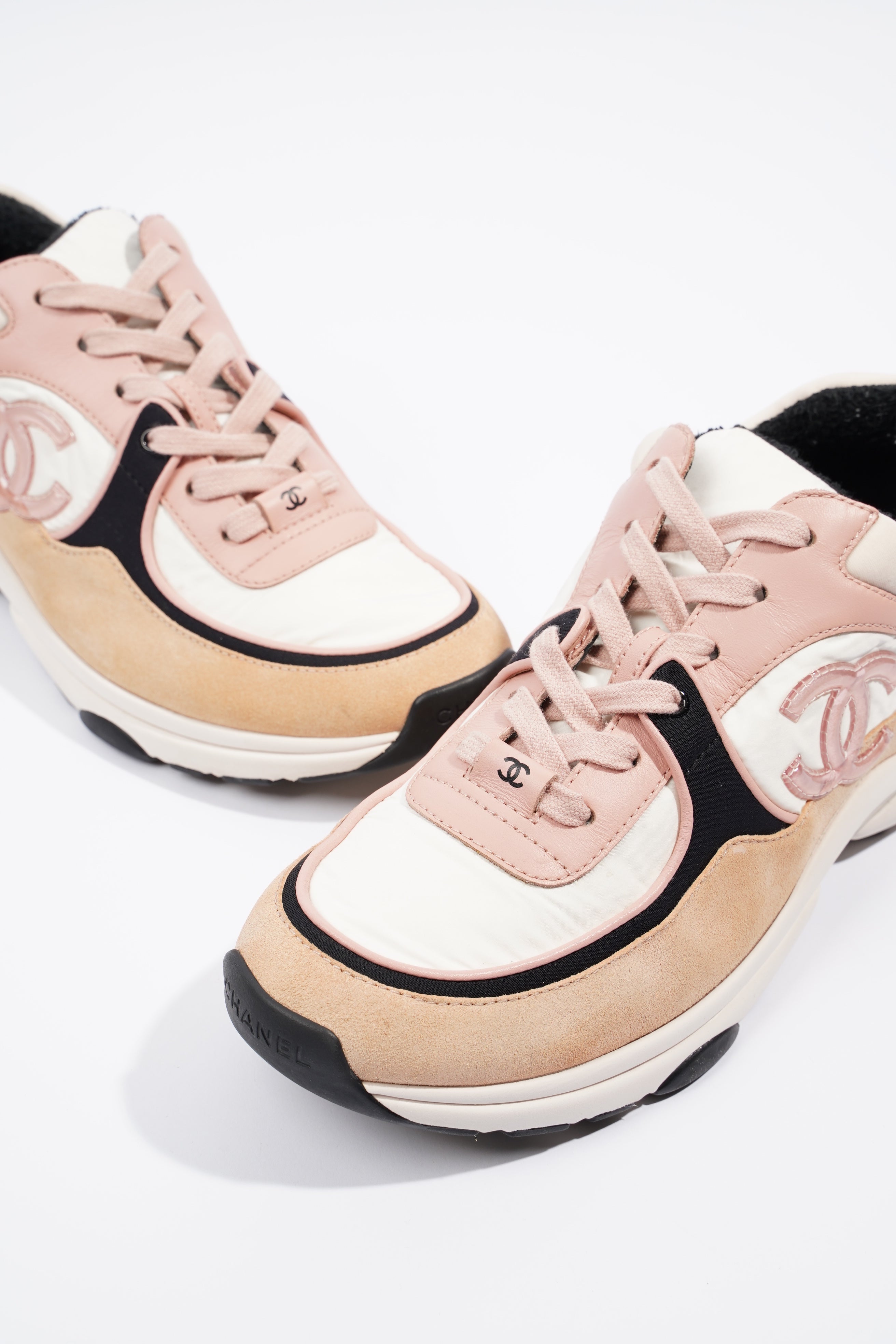 Chanel CC Runner Pink / White / Beige Suede EU 40 UK 7