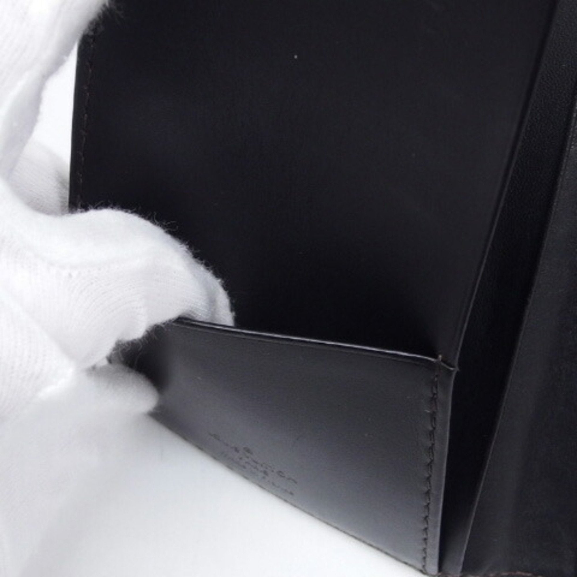 Louis Vuitton Black Leather Utah wallet accessories
