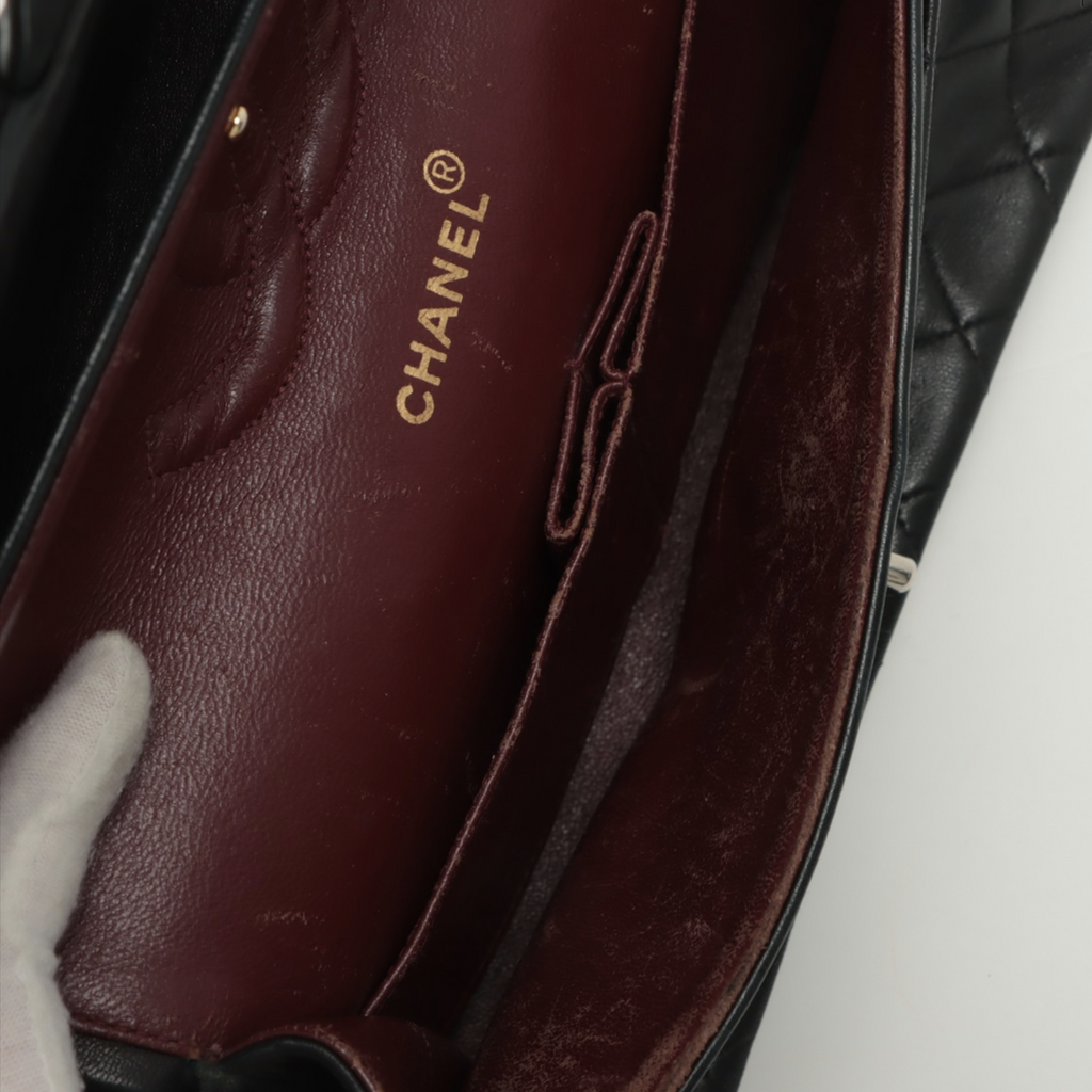 Chanel Black Leather Timeless shoulder bag