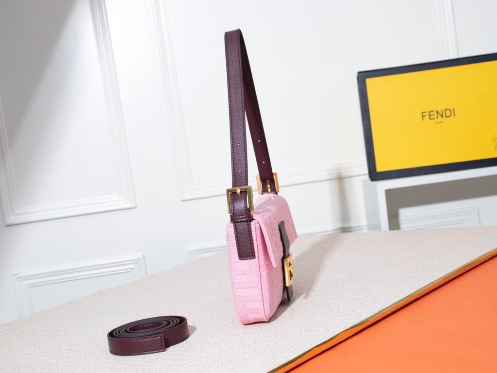 Designer Handbags Fendi 079