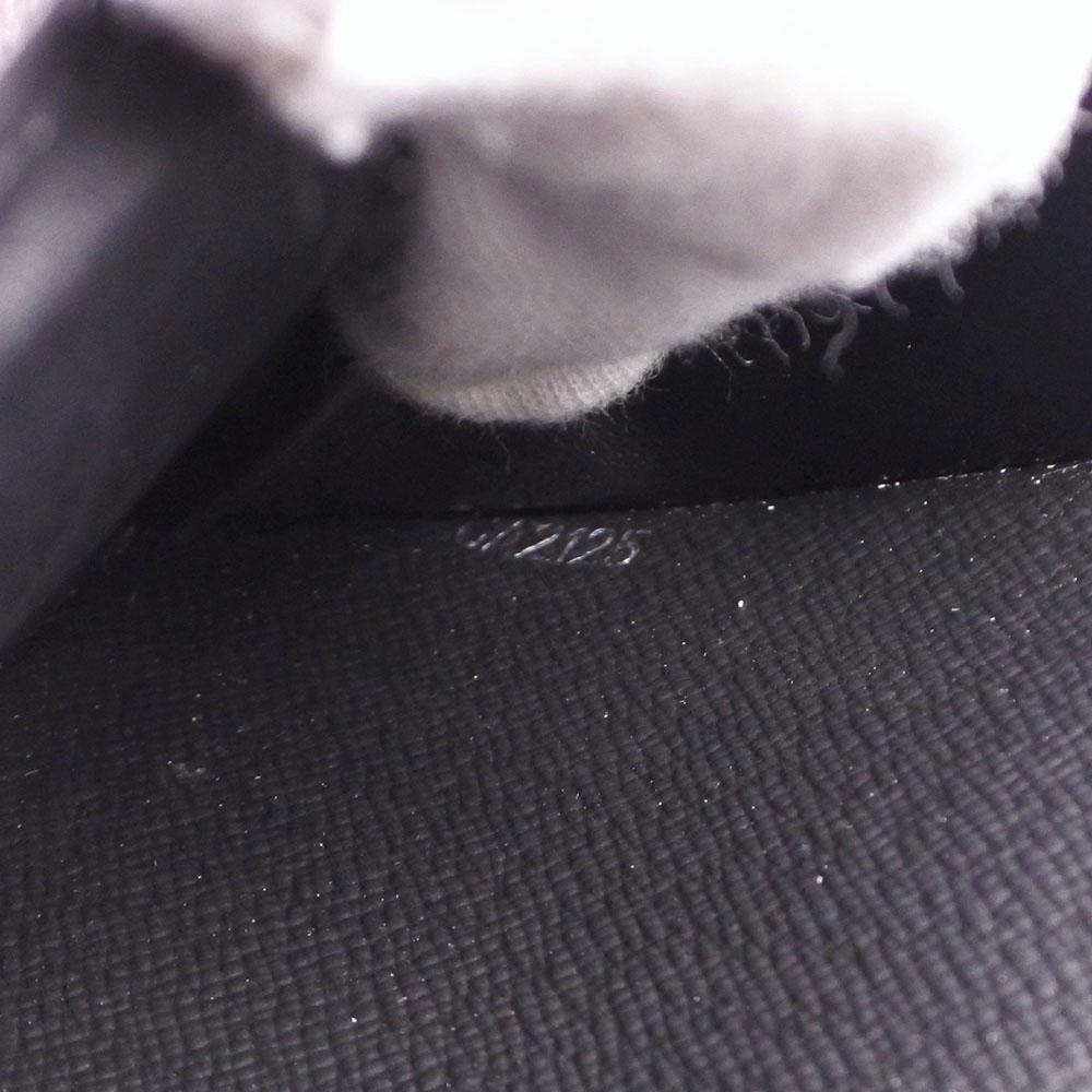 Louis Vuitton Black Leather Zippy Wallet Vertical wallet accessories