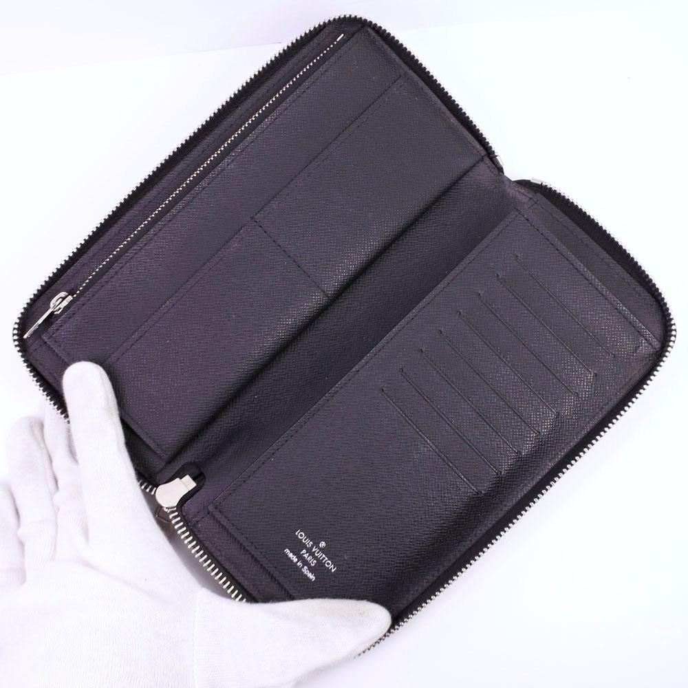 Louis Vuitton Black Leather Zippy Wallet Vertical wallet accessories