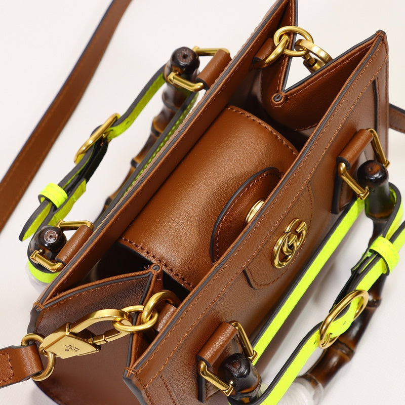 GGG - Bags District - 025
