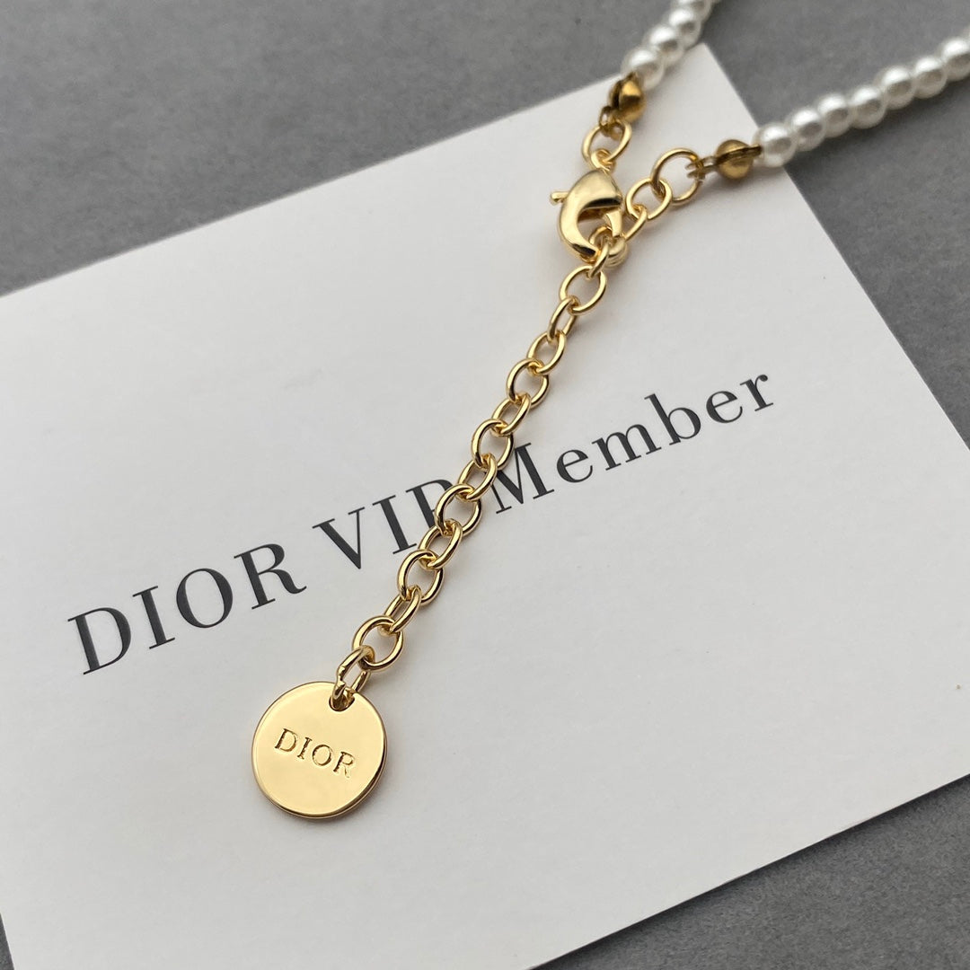 BG - Holiday Necklace dior005