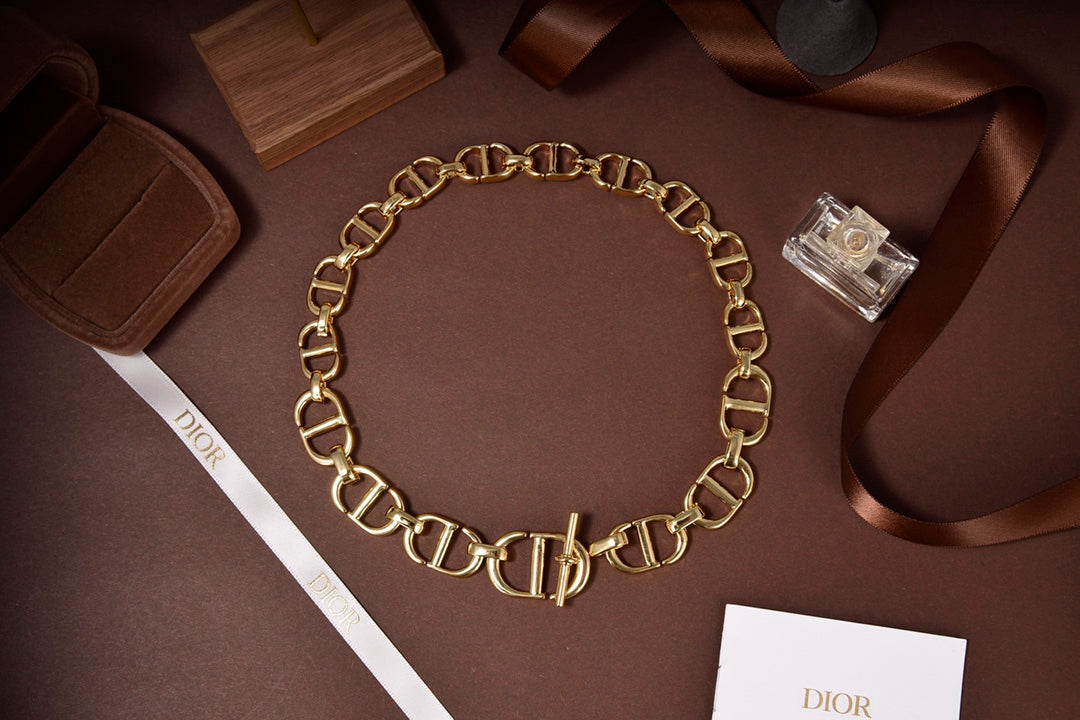 BG - Holiday Necklace dior014