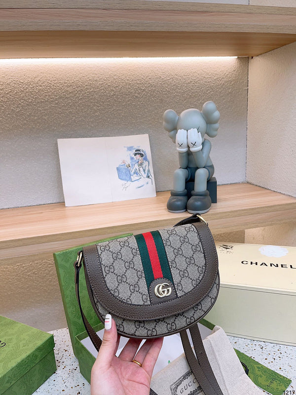 Luxury - Gucci Bags - 220