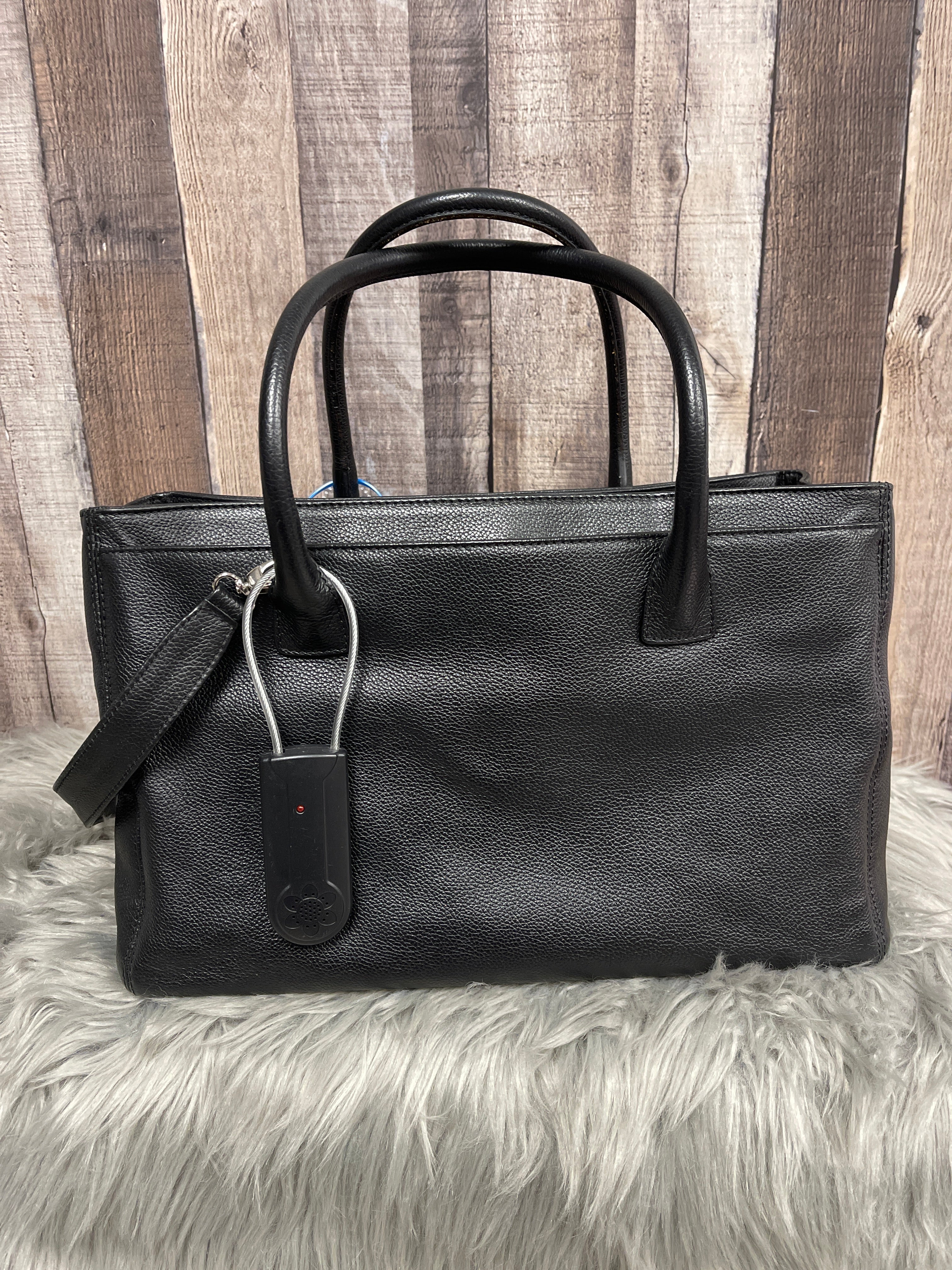 ✨SALE NOW $1,470✨Handbag Luxury Designer By Chanel  Size: Large