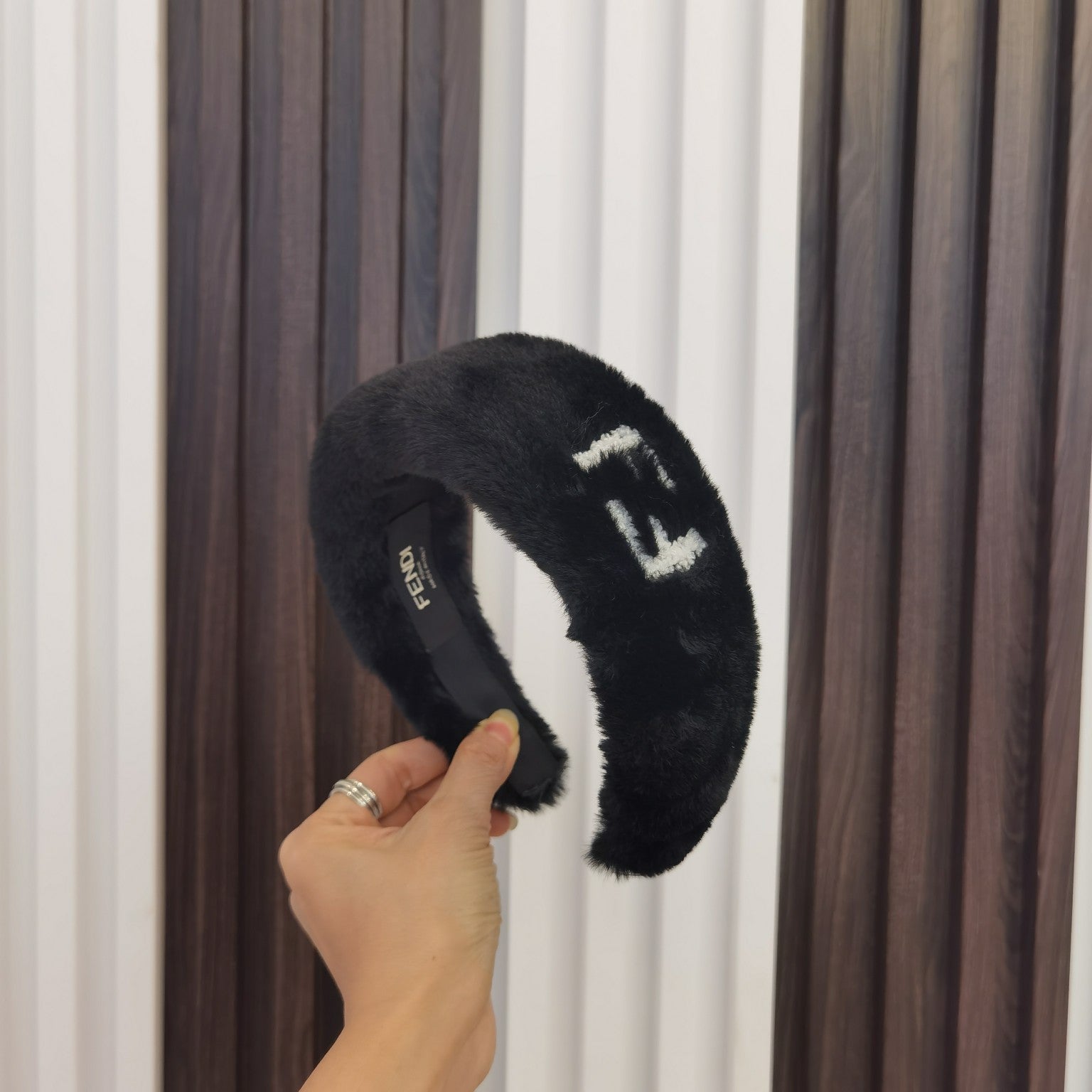 Luxury Hair Band Fendi 027