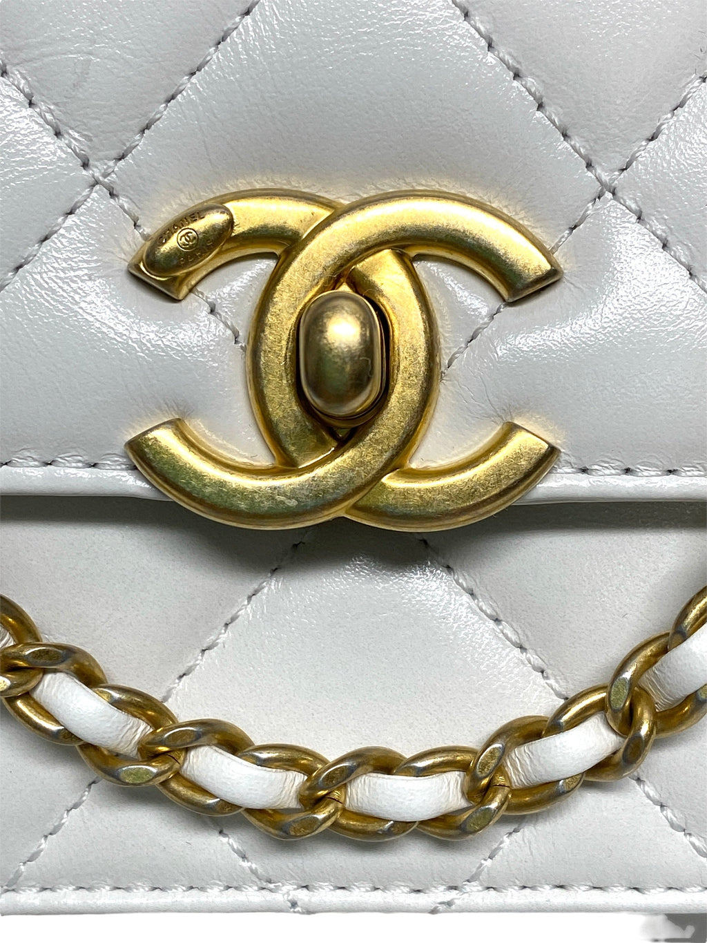 Handbag By Chanel  Size: Small