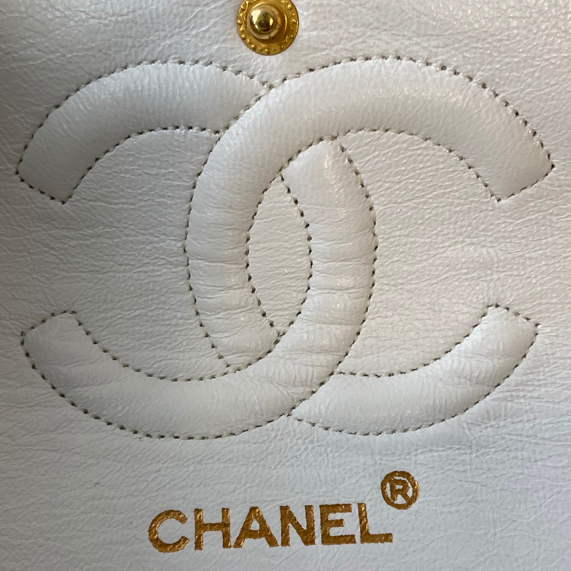 Chanel White Leather Double flap shoulder bag