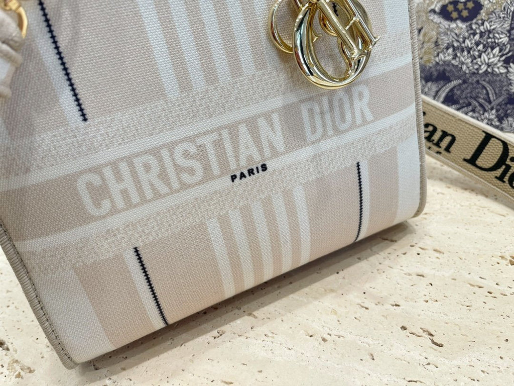 Designer Handbags dior 330