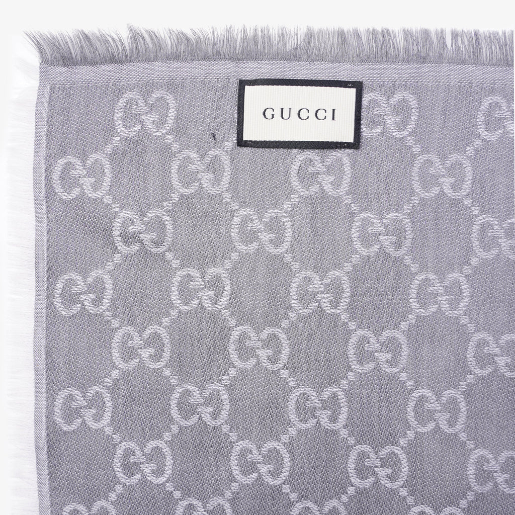 Gucci Womens GG Jacquard Scarf Grey