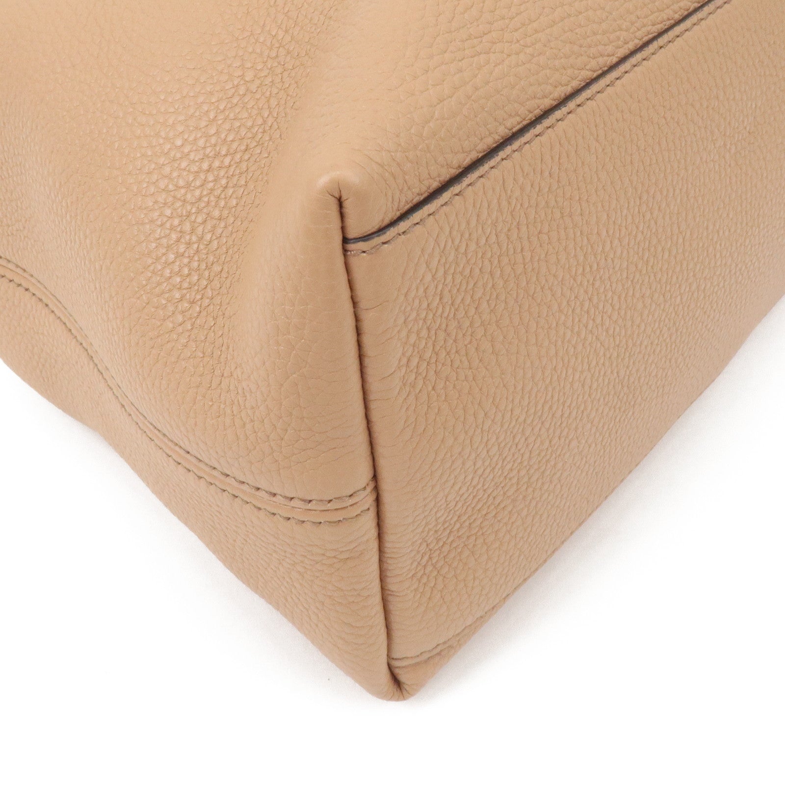 GUCCI SOHO Interlocking G Leather Chain Shoulder Bag Beige 536196