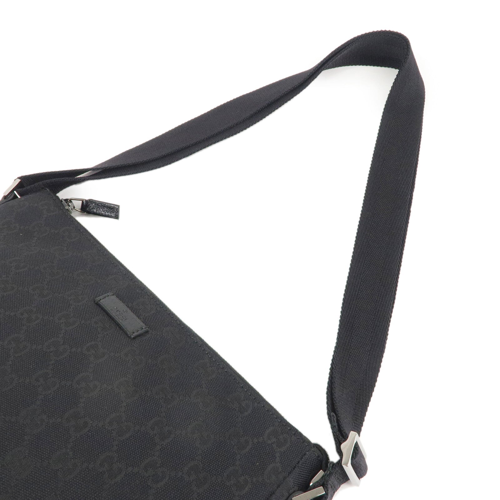 Authentic GUCCI GG Canvas Leather Crossbody Shoulder Bag Black 114273 Used F/S