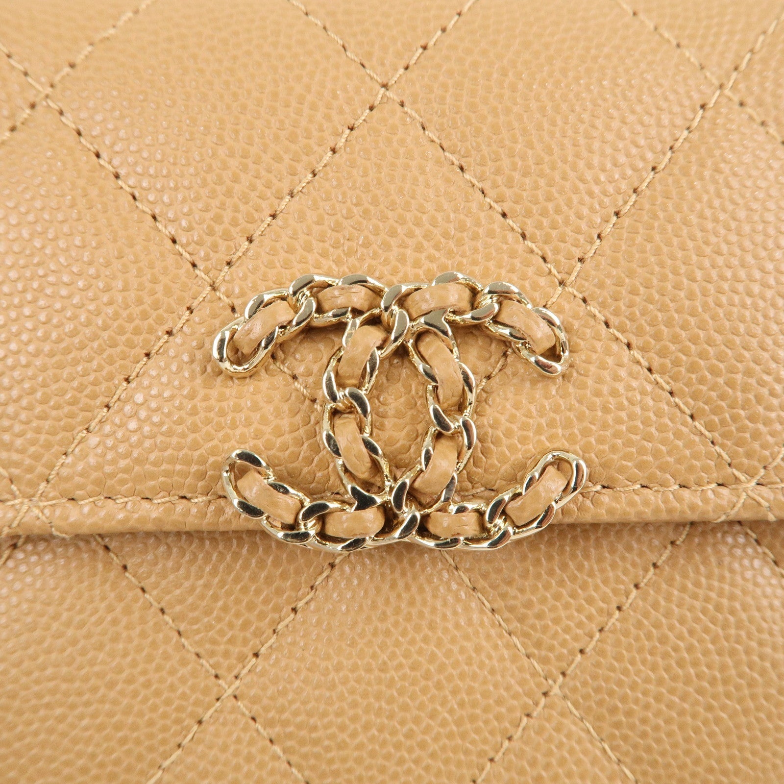CHANEL Matelasse Caviar Skin Flap Phone Case Shoulder Bag AP3238