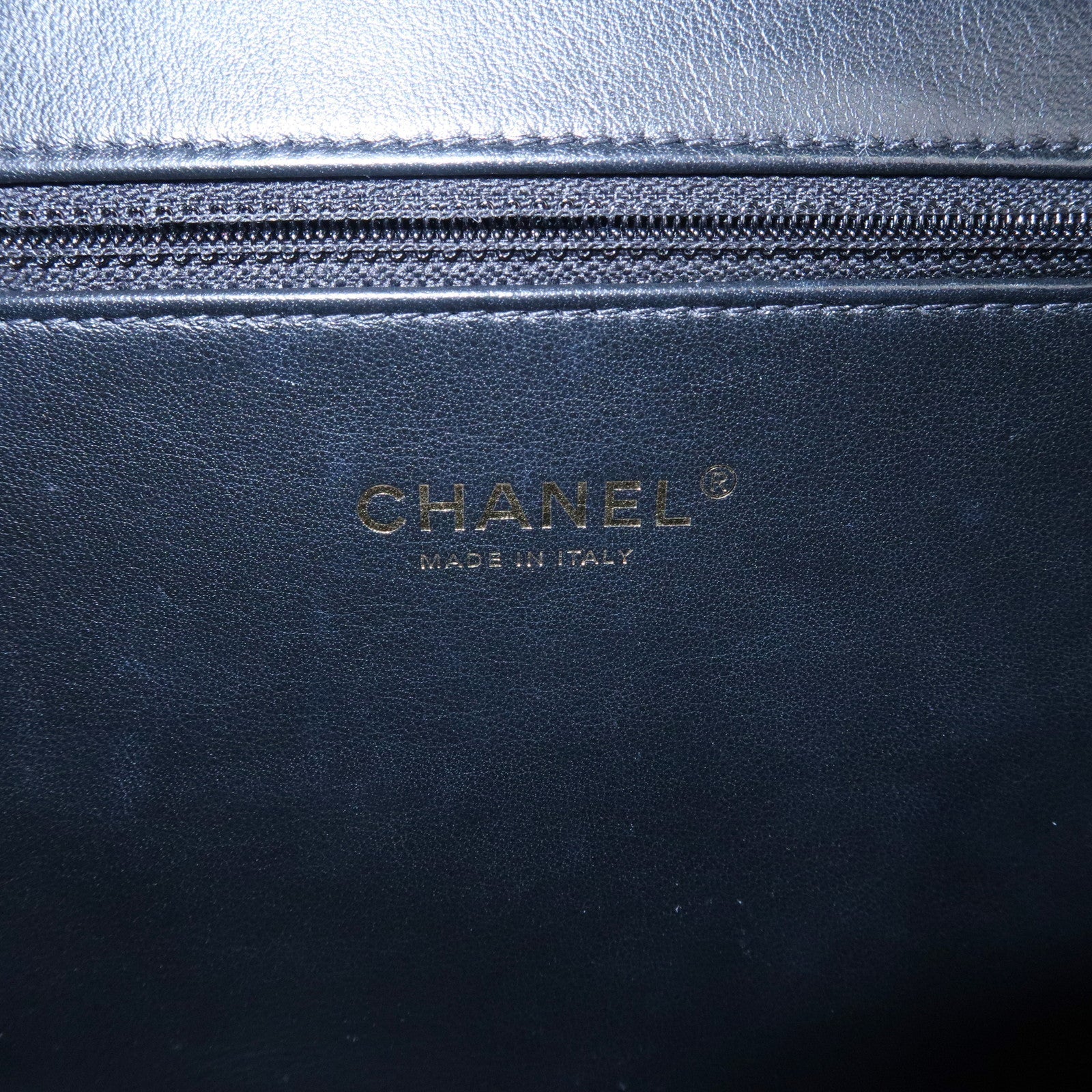 CHANEL CC Filigree Matelasse Caviar Skin Shoulder Bag Black A93344