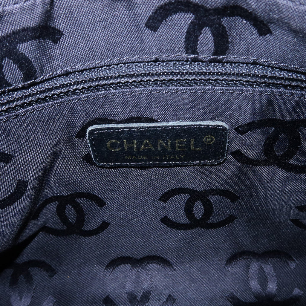CHANEL Wild Stich Matelasse Lamb Skin Shoulder Bag Black A20663