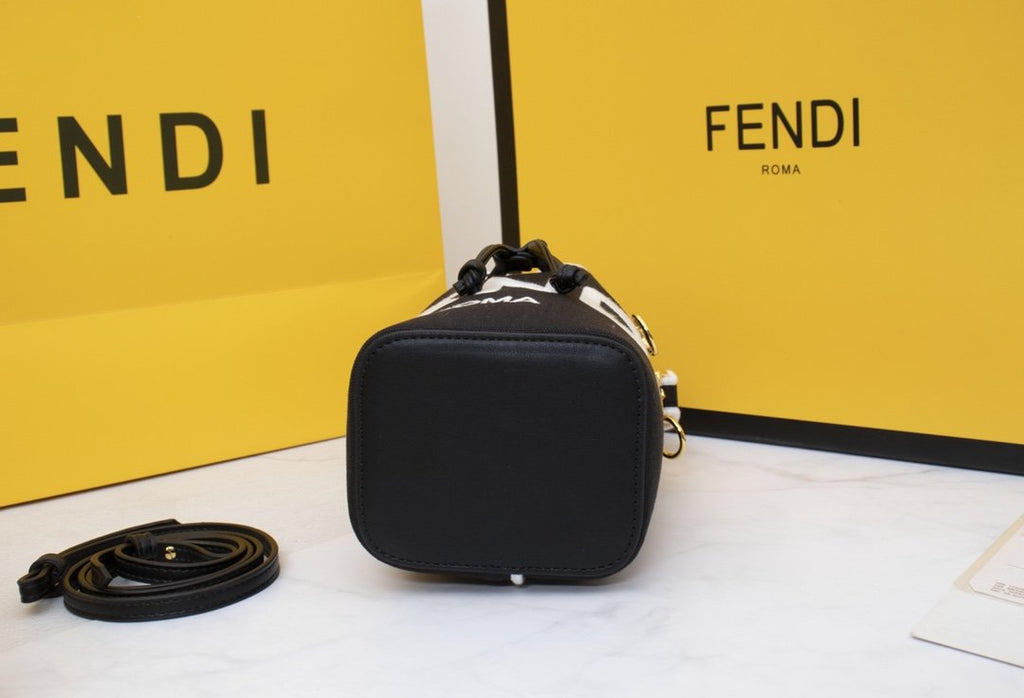 Designer Handbags Fendi 049
