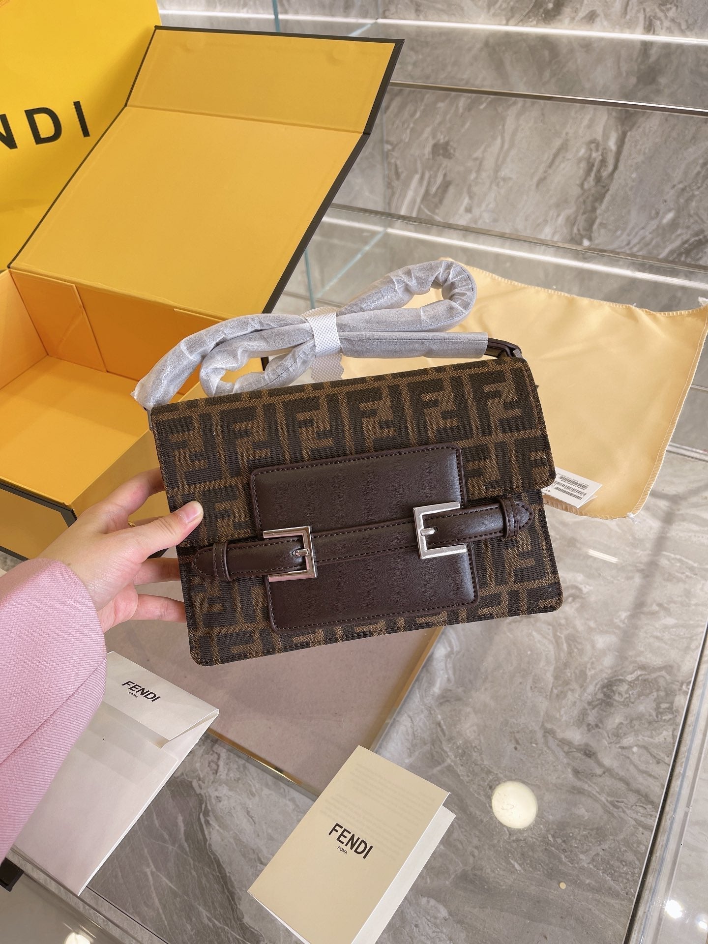 Luxury  Bags Fendi 125