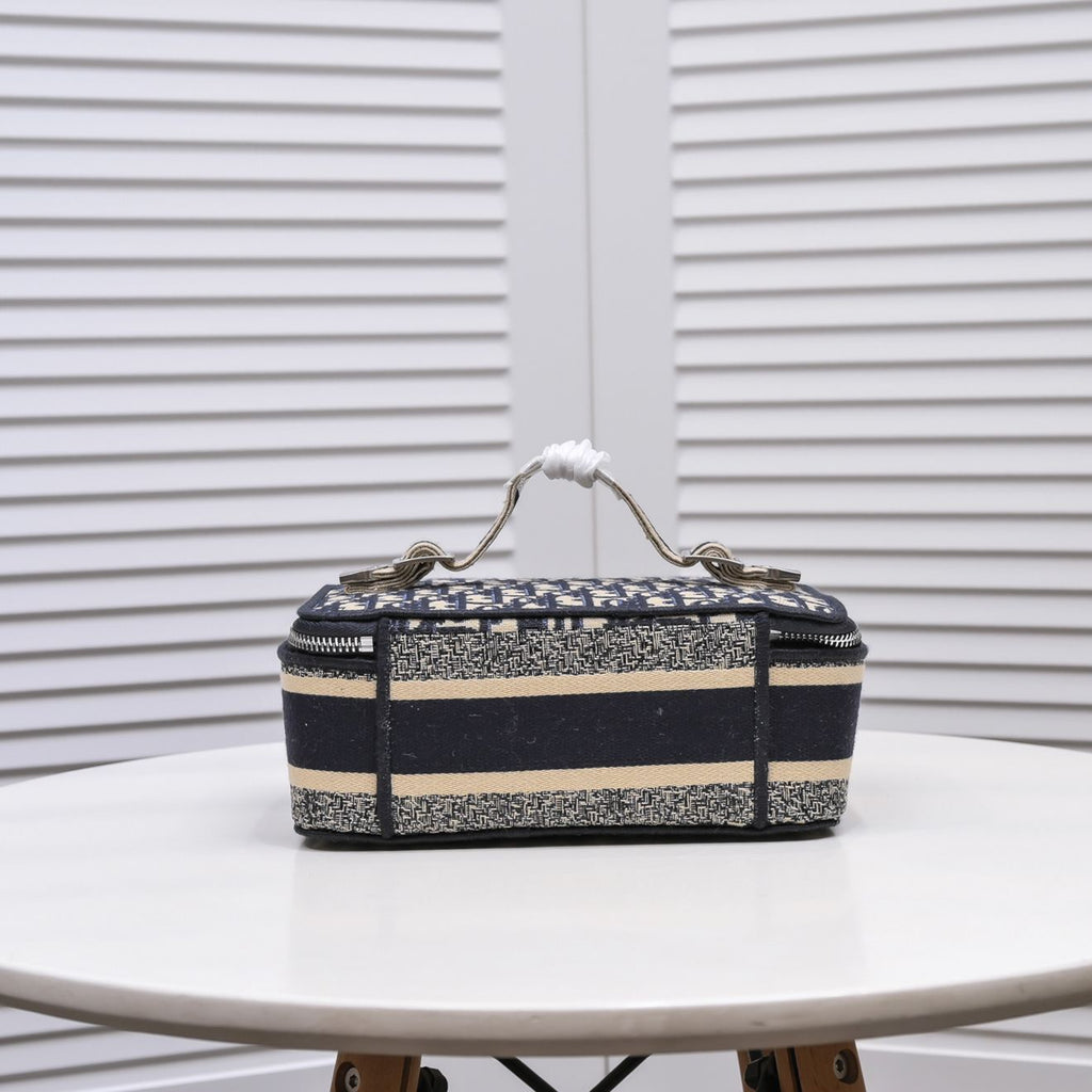 Designer Handbags dior 266