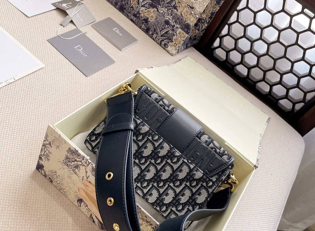 Designer Handbags dior 042