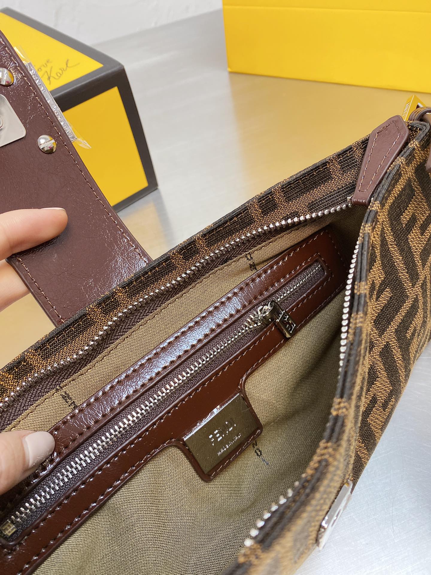 NEW Arrival Bags Fendi 113