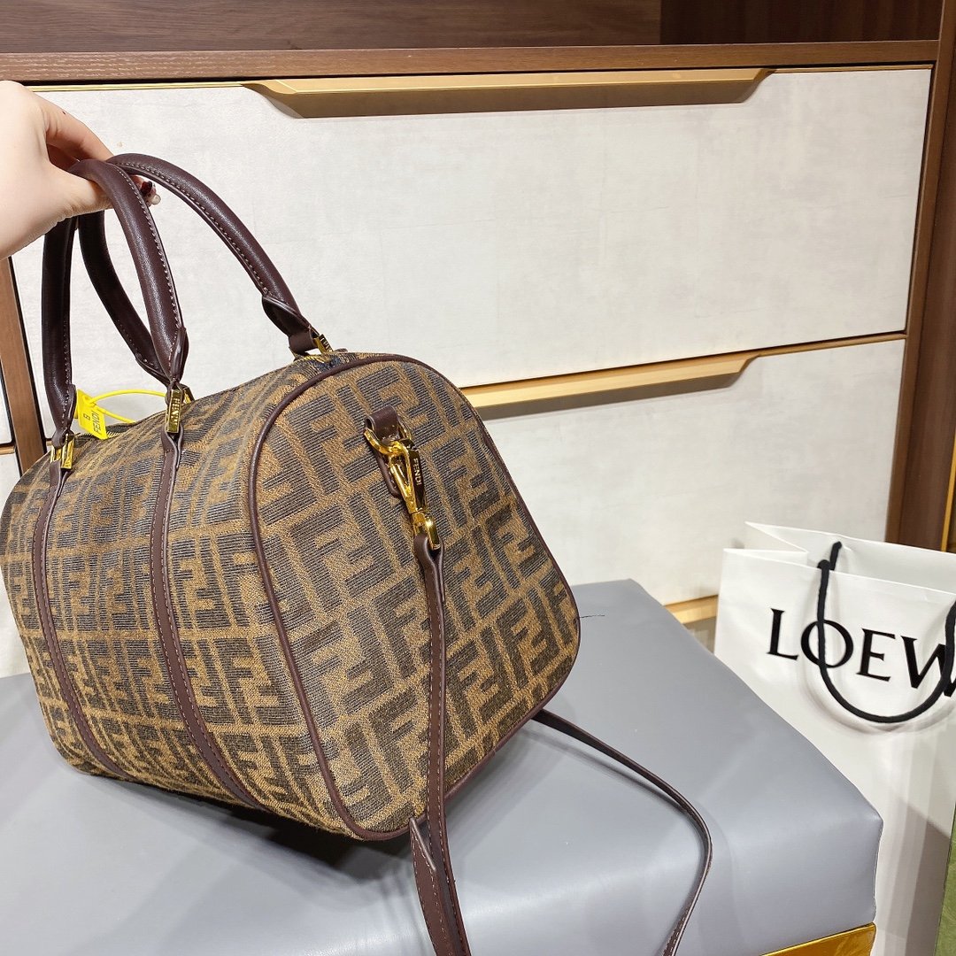 Luxury  Bags Fendi 149