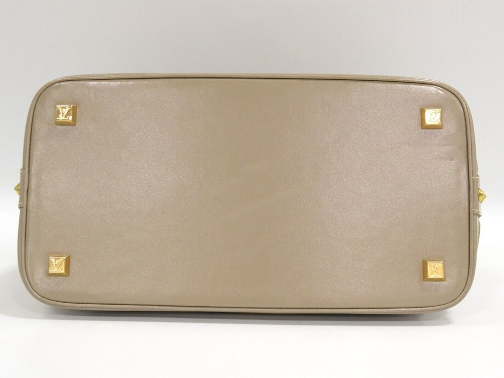 Louis Vuitton Beige Leather Lockit handbag bag