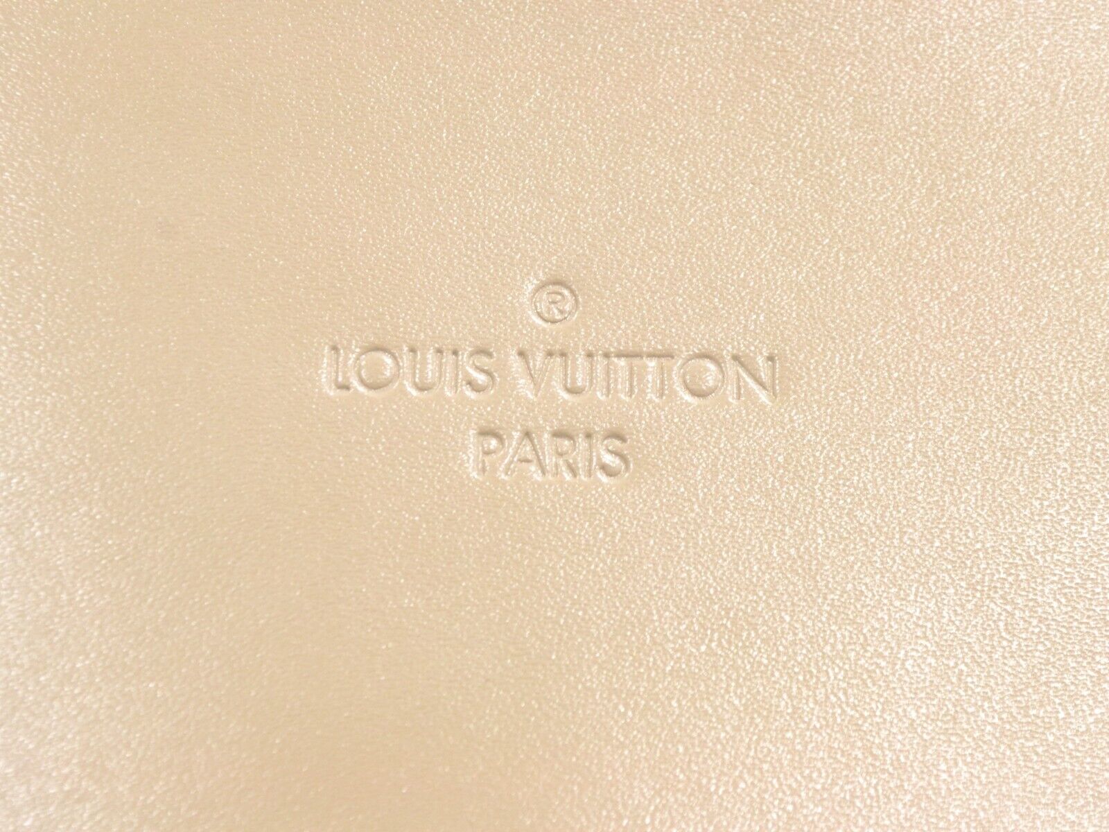 Louis Vuitton Beige Leather Lockit handbag bag
