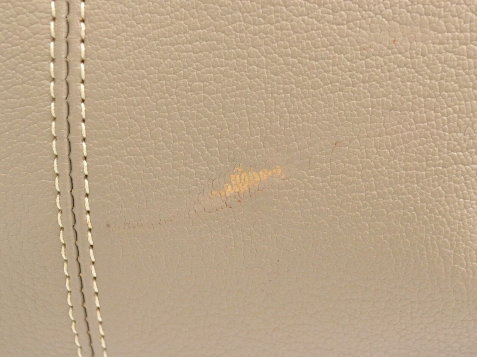 Louis Vuitton Beige Leather Lockit handbag bag