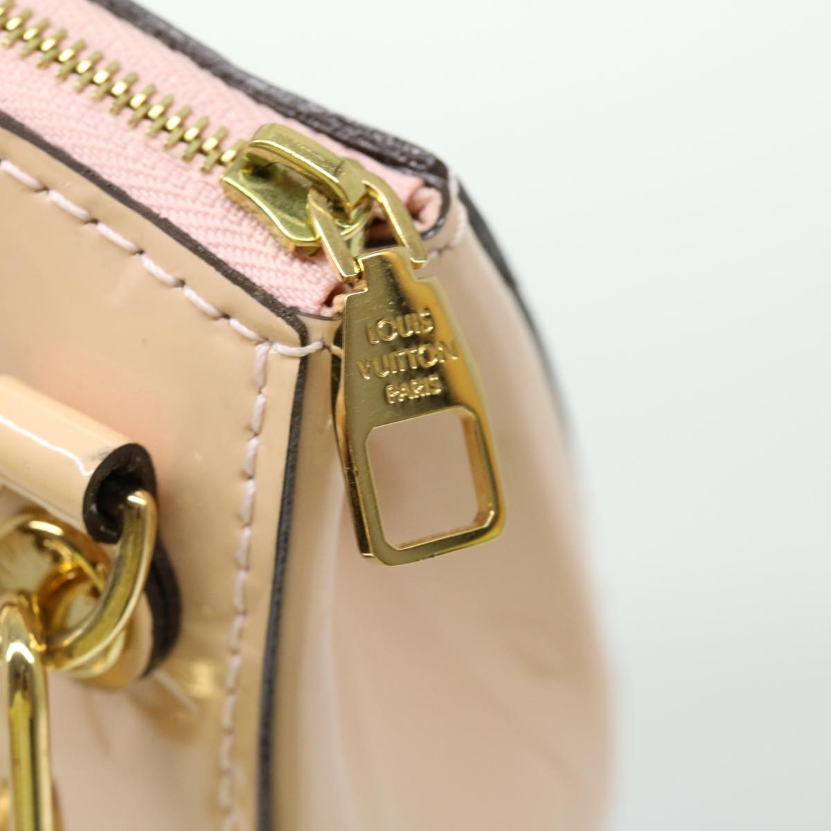 Louis Vuitton Pink Patent leather Santa Monica shoulder bag