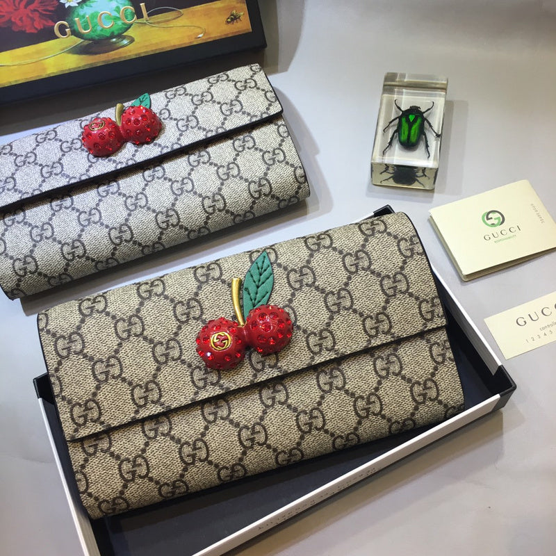 Gucci   Luxury Bags  1365