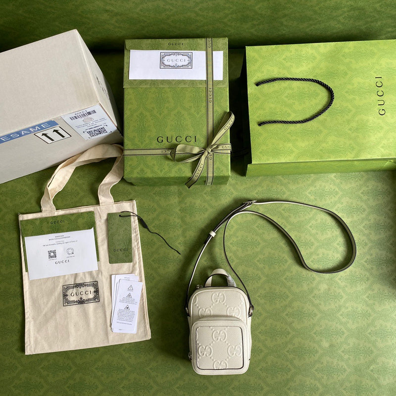 Gucci   Luxury Bags  1000