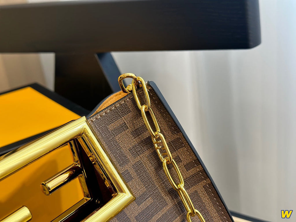 Luxury Bags Fendi 291