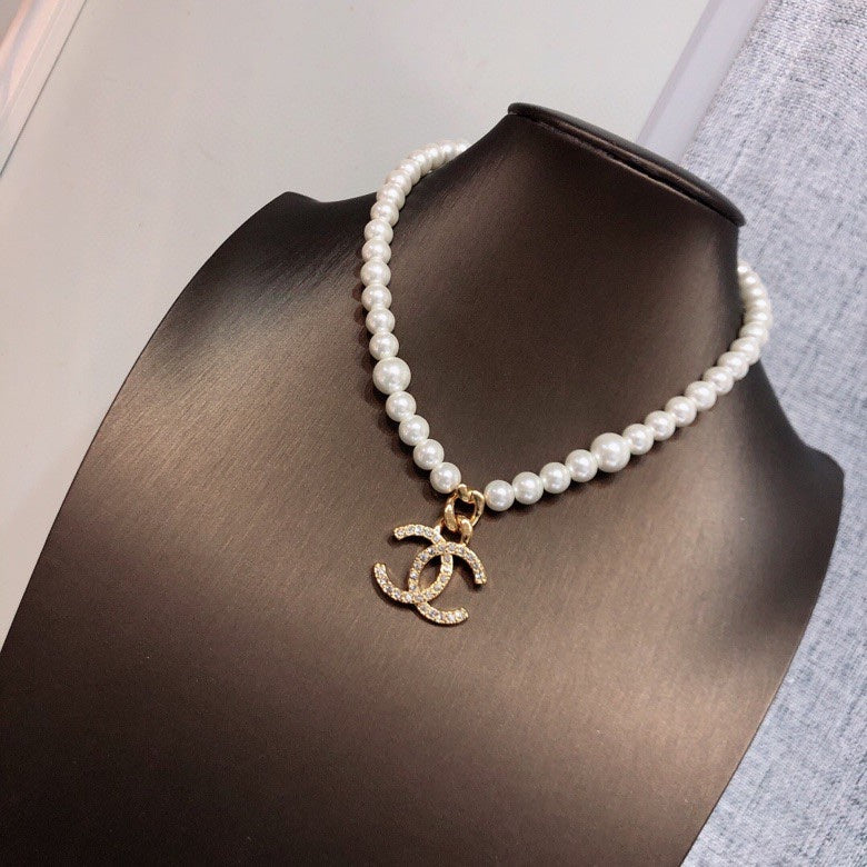 BG - Holiday Necklace chanel040