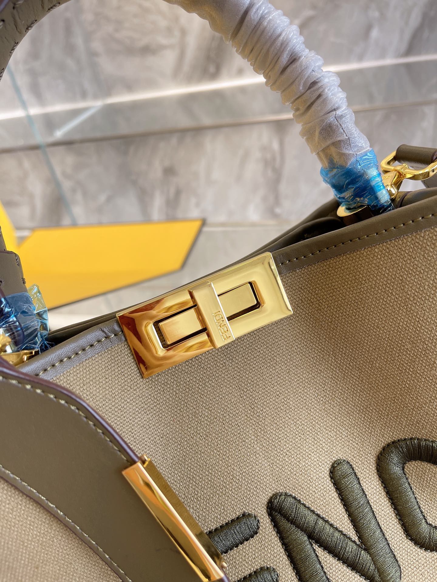 Luxury  Bags Fendi 222