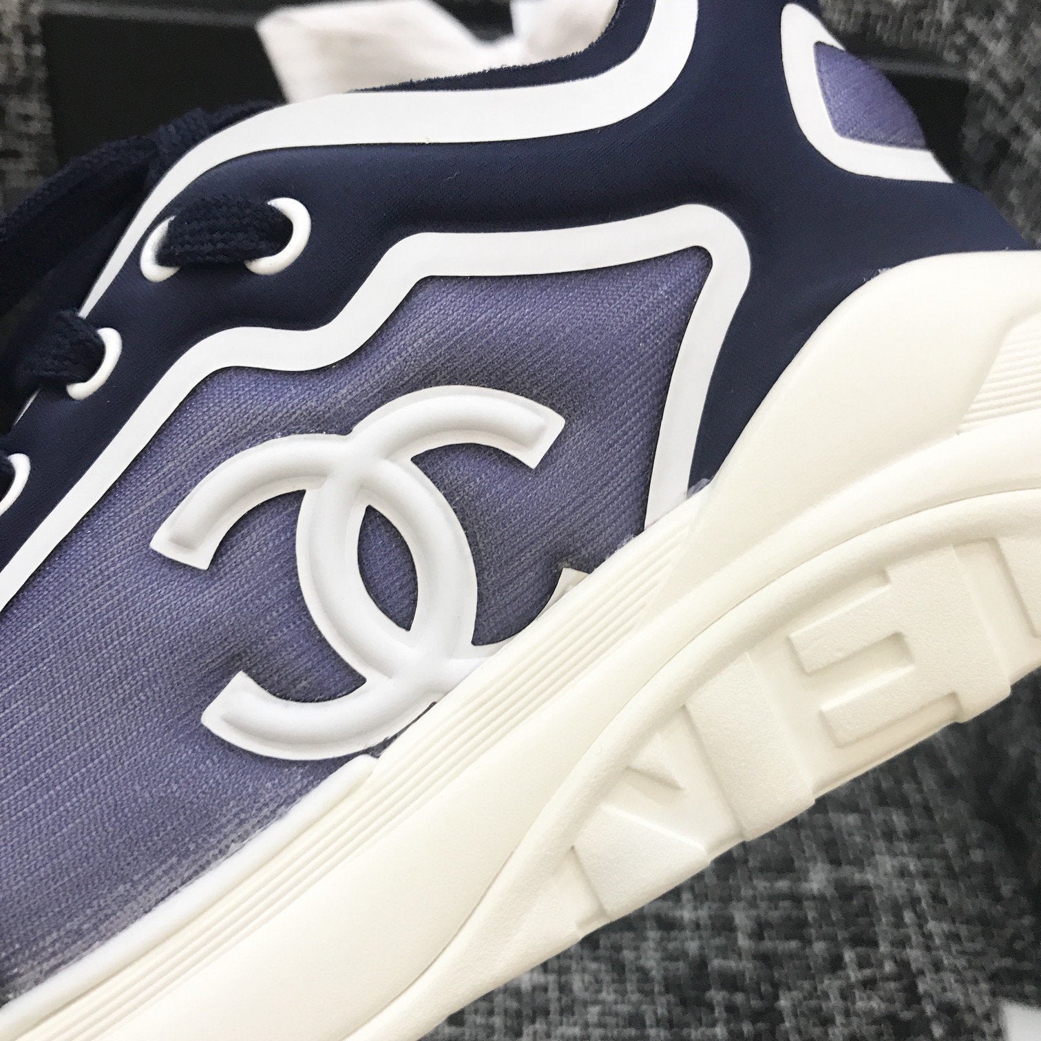 Sneakers Chanel