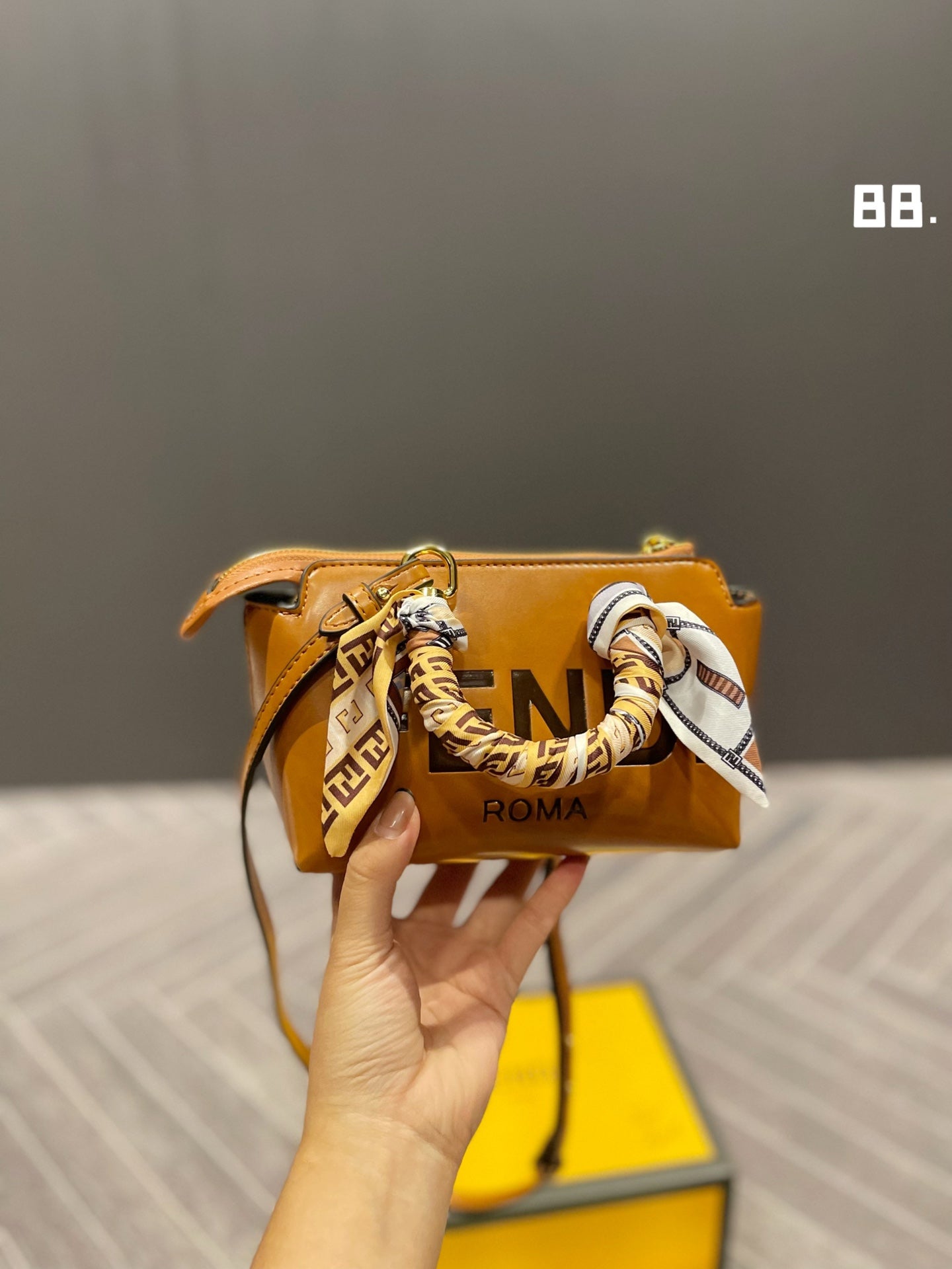 Luxury  Bags Fendi 270
