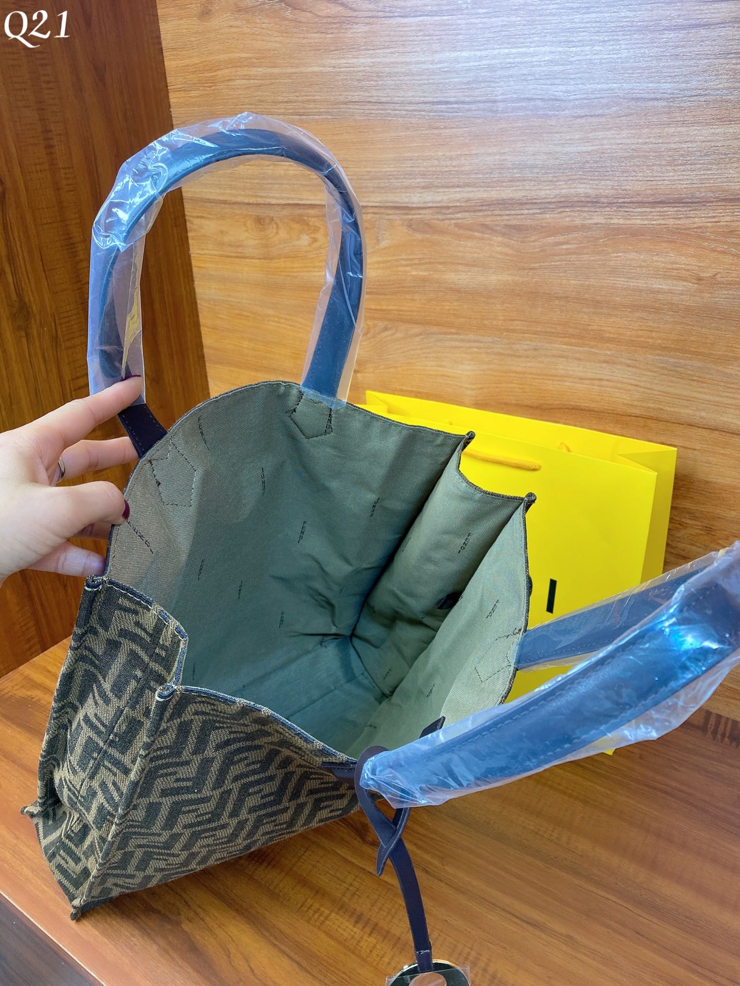 Luxury  Bags Fendi 146
