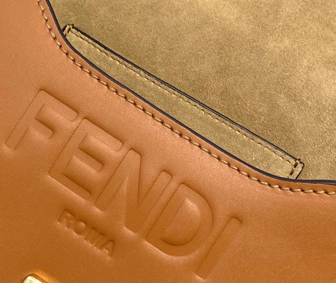 Designer Handbags Fendi 057
