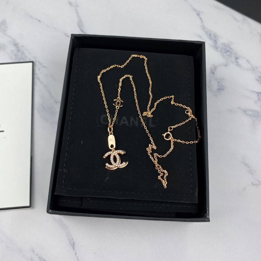 BG - Holiday Necklace chanel033