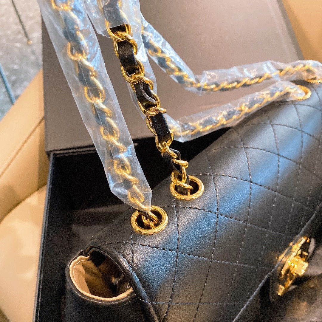 Designer Handbags Chanel 043